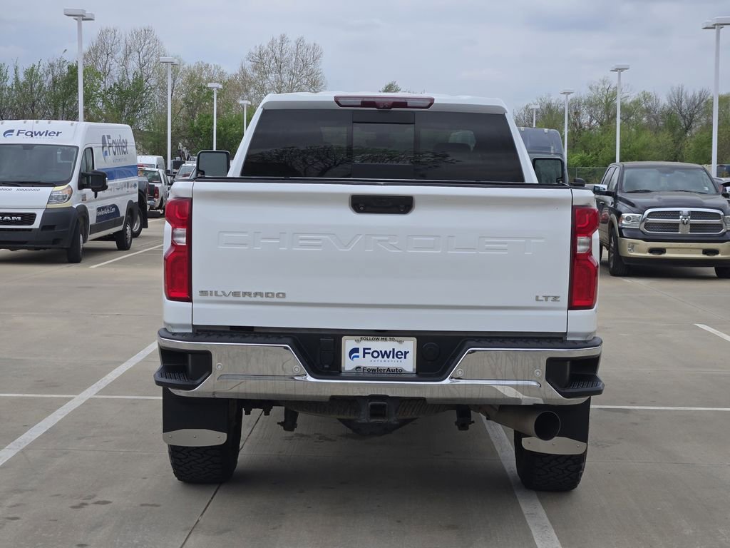 Used 2022 Chevrolet Silverado 3500 LTZ w/ LTZ Convenience Package AWD/4WD image 6