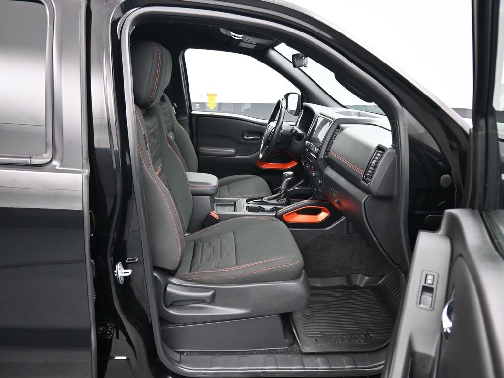 Used 2023 Nissan Frontier PRO-4X w/ Technology Package image 46