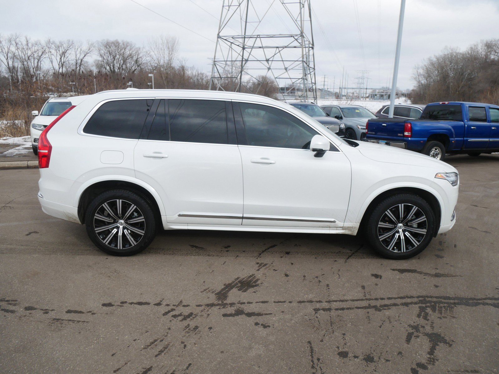 Certified 2024 Volvo XC90 B6 Core w/ Climate Package image 8