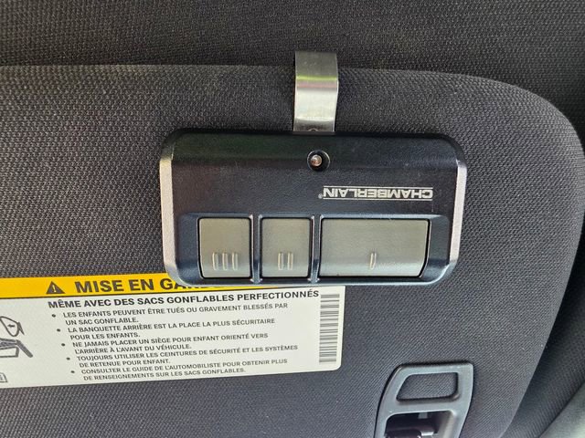 Used 2017 Jeep Grand Cherokee Altitude image 18