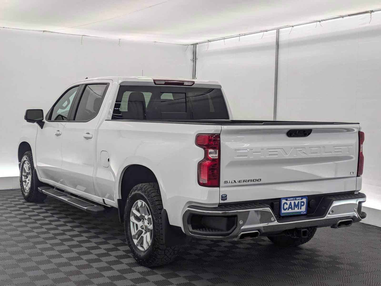 Used 2024 Chevrolet Silverado 1500 LT AWD/4WD image 4