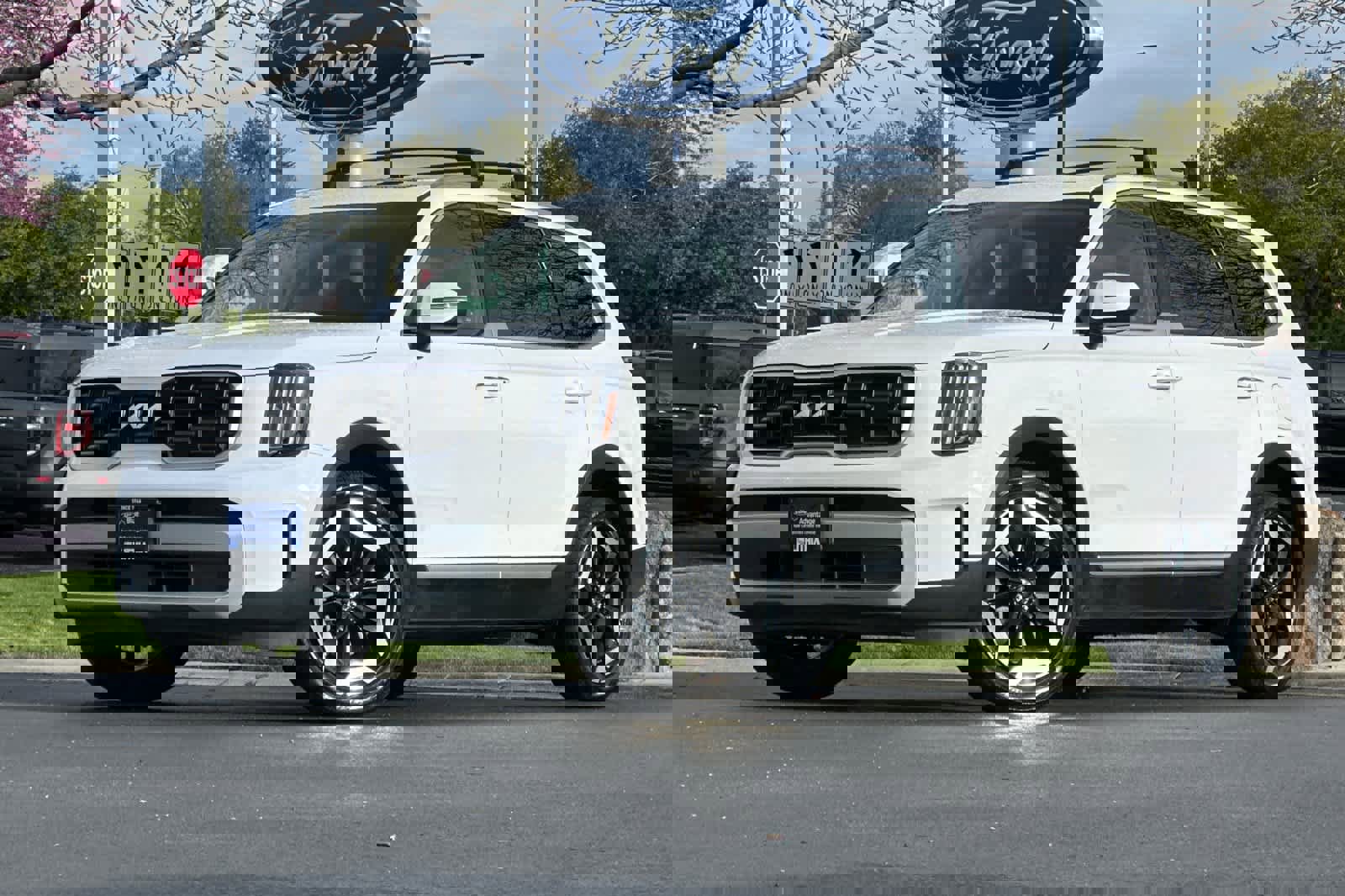 Used 2025 Kia Telluride S image 1