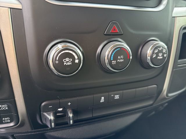 Used 2017 RAM 1500 Classic SLT image 27