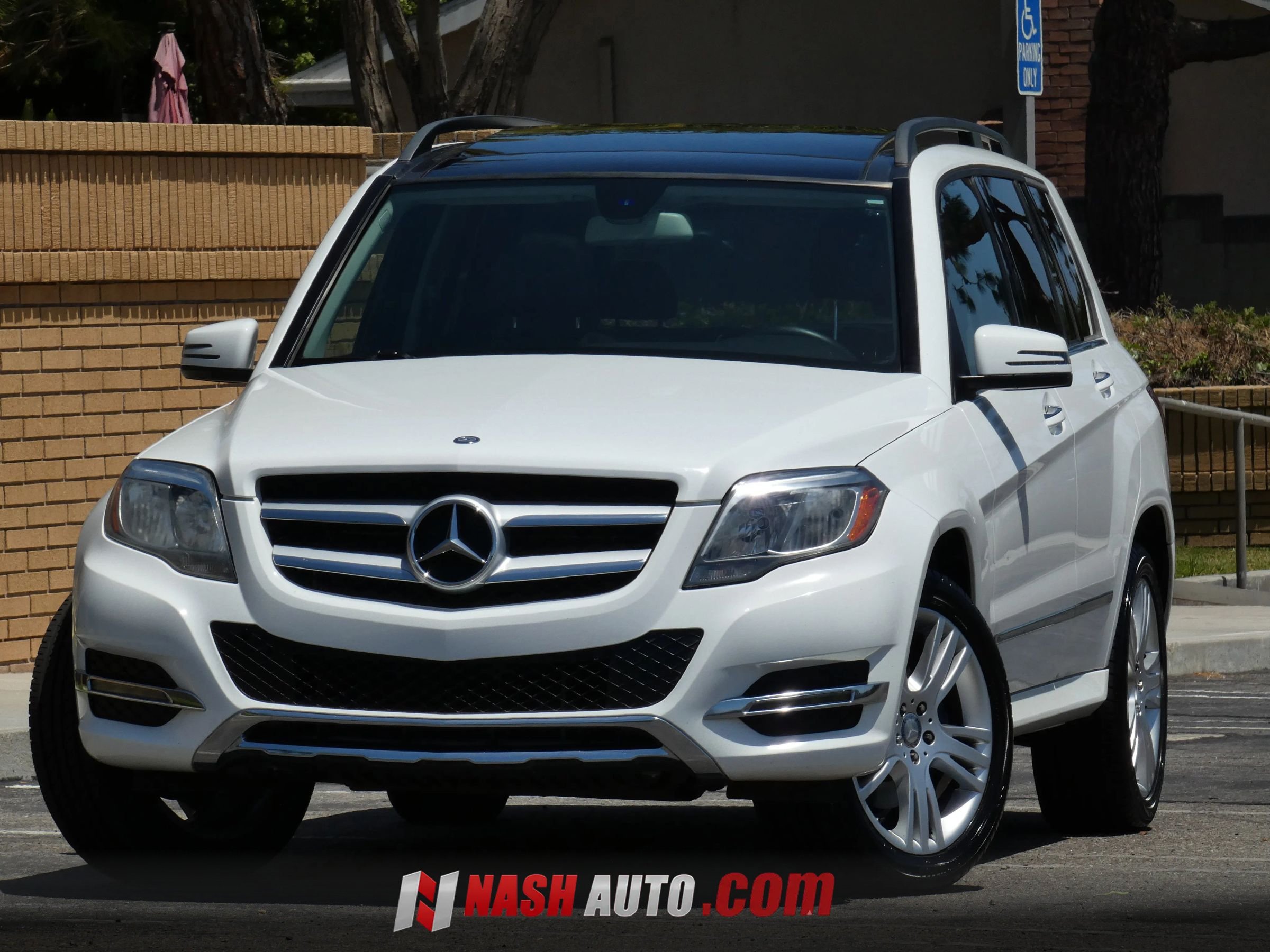 Used 2014 Mercedes-Benz GLK 350 2WD image 4