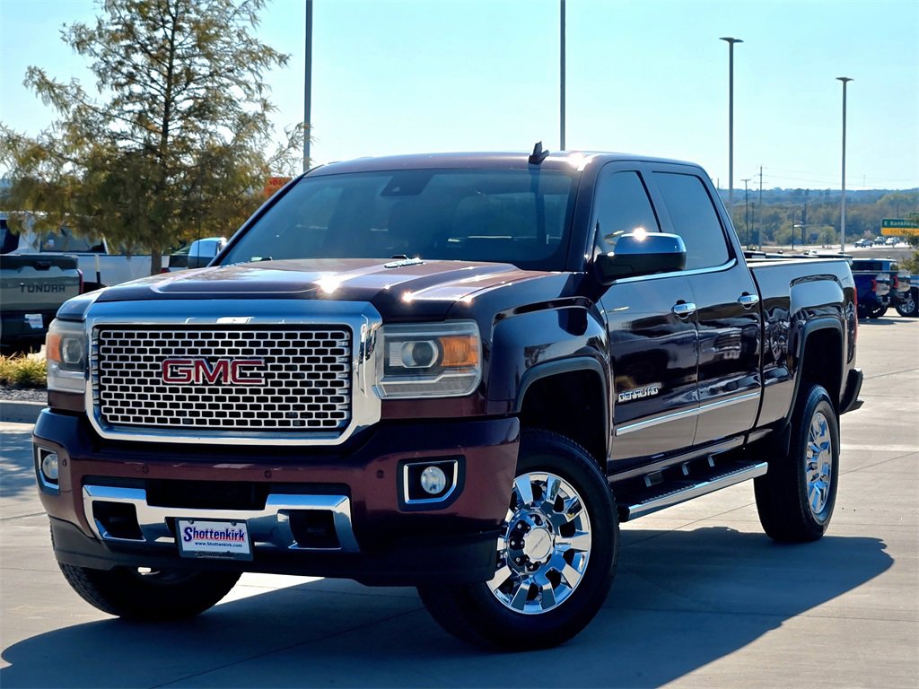 Used 2016 GMC Sierra 2500 Denali w/ Duramax Plus Package image 2