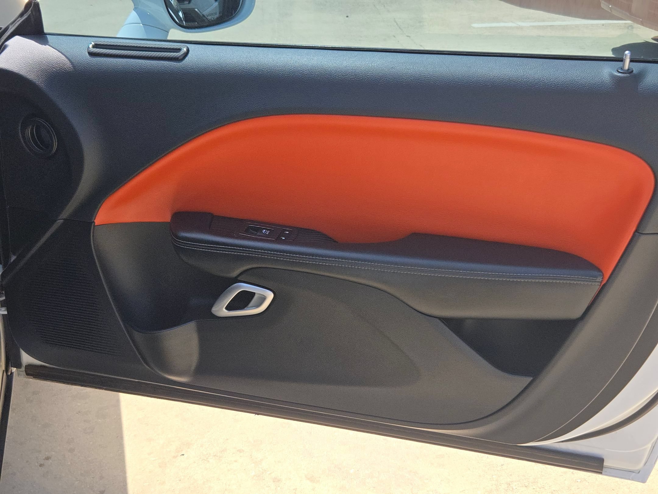 Used 2019 Dodge Challenger R/T w/ Driver Convenience Group RWD image 27