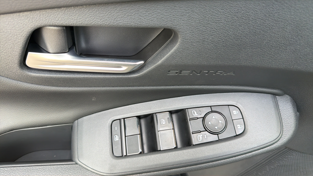 New 2027 Nissan Sentra SV w/ SV Convenience Package FWD image 19