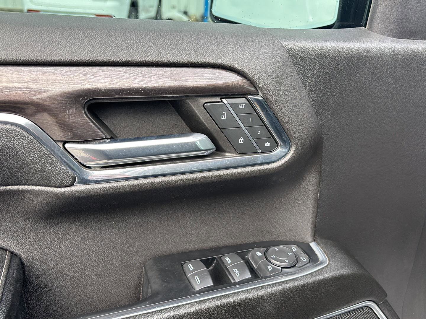 Used 2024 Chevrolet Silverado 1500 LTZ image 18