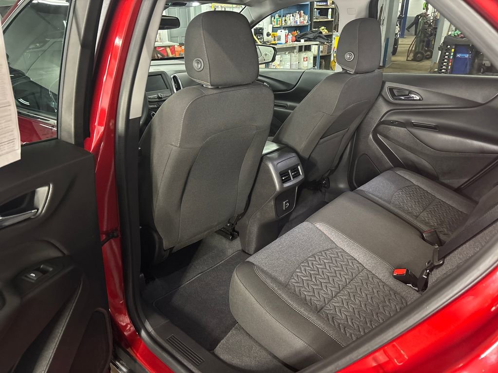 Used 2024 Chevrolet Equinox LT image 21