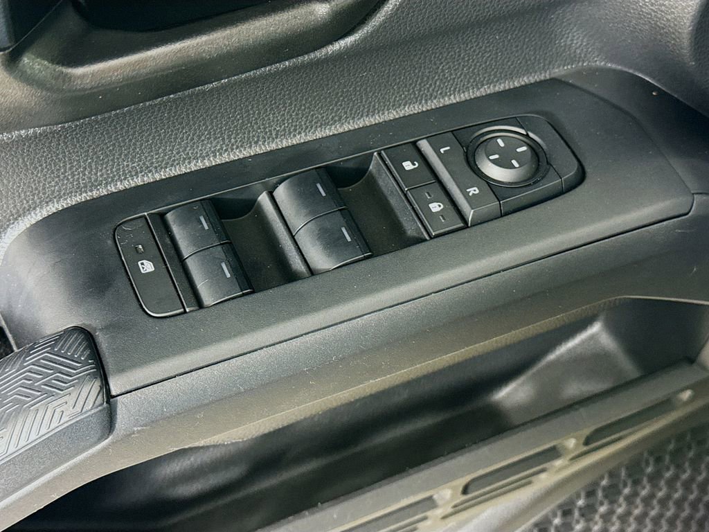 Used 2024 Toyota Tacoma SR5 image 18