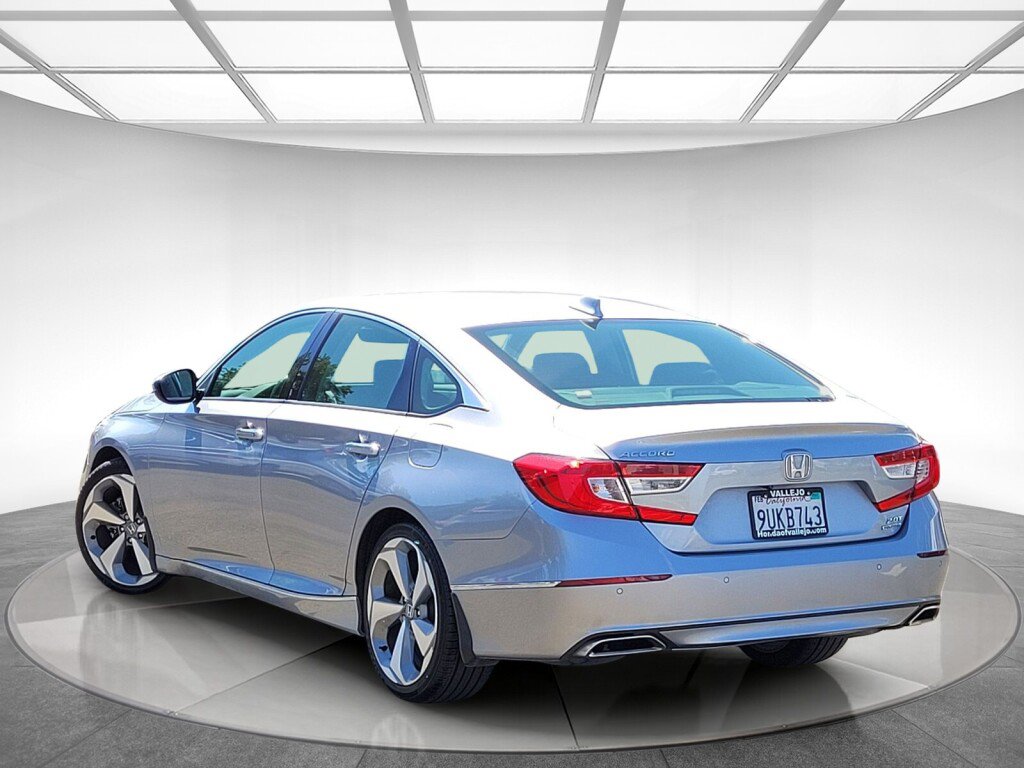 Certified 2020 Honda Accord Touring image 5