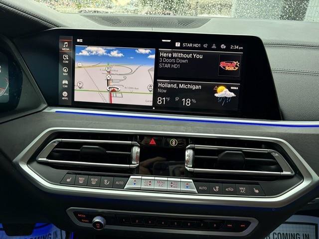 Used 2023 BMW X5 xDrive40i w/ Premium Package AWD/4WD image 16