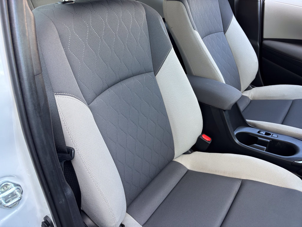 Used 2025 Toyota Corolla LE FWD image 28