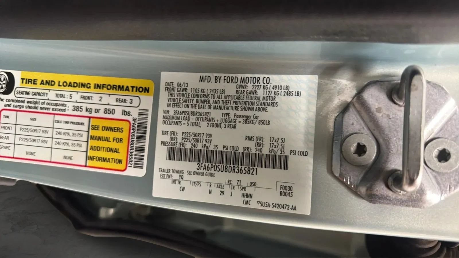 Used 2013 Ford Fusion Energi Titanium FWD image 25