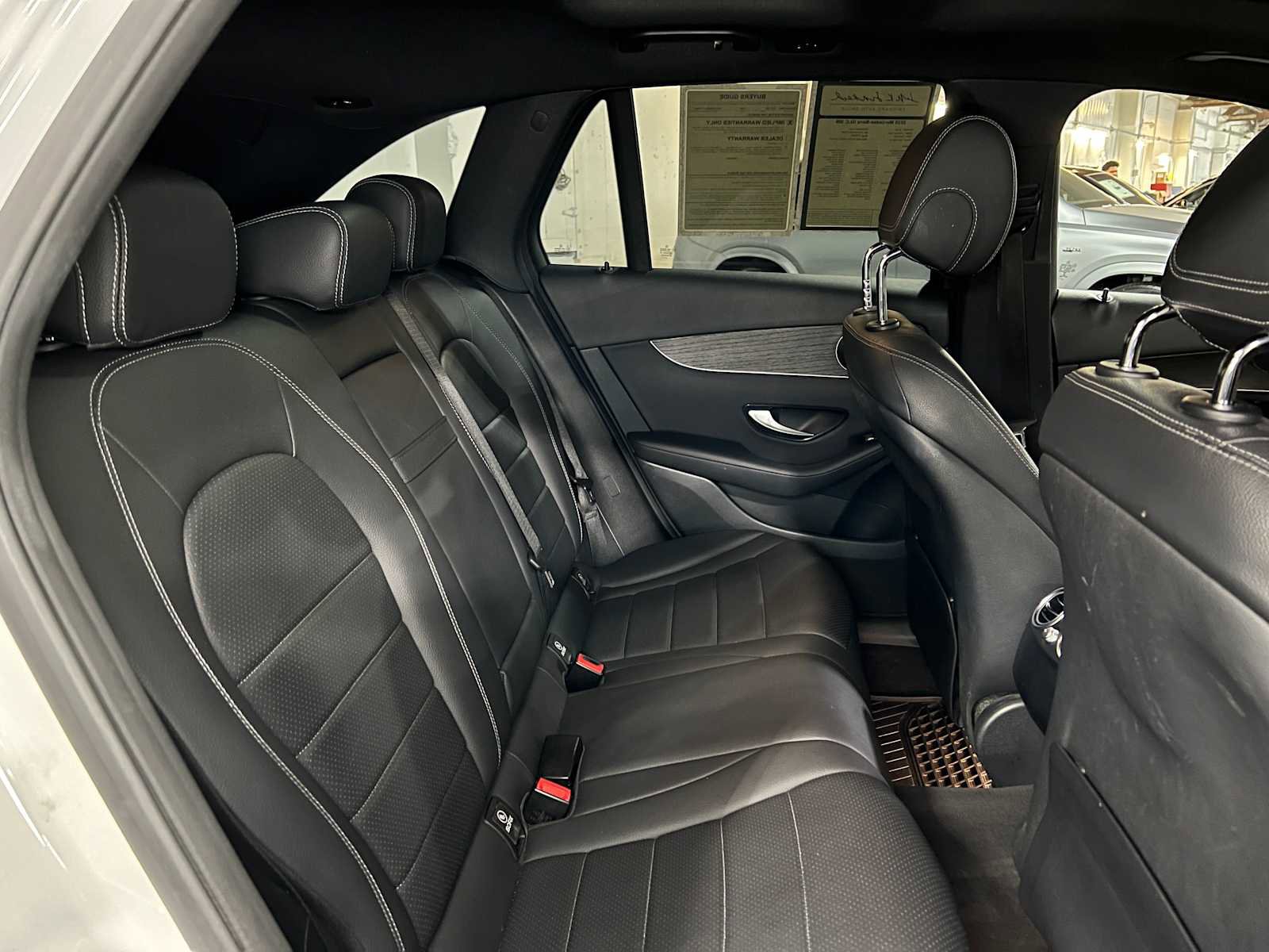 Used 2020 Mercedes-Benz GLC 300 4MATIC image 12