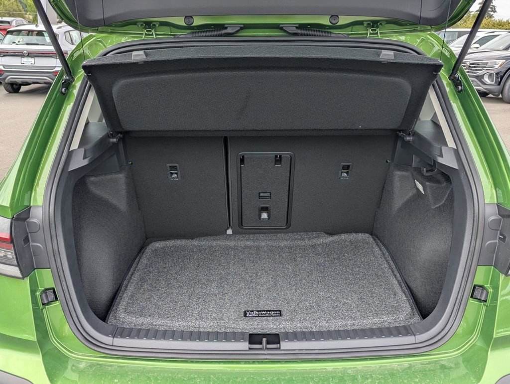 New 2026 Volkswagen Taos SE AWD/4WD image 28