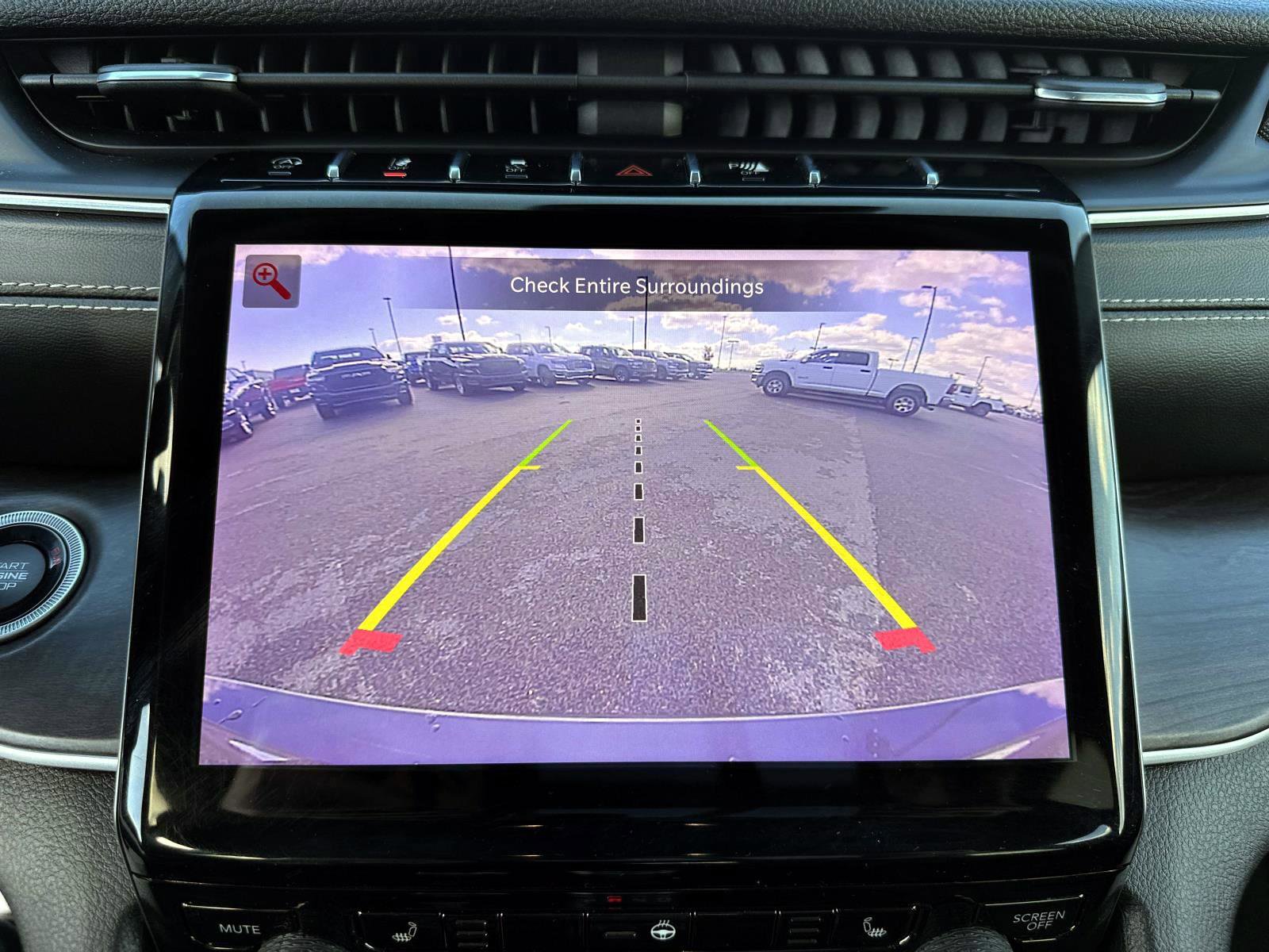 Used 2022 Jeep Grand Cherokee L Limited image 25