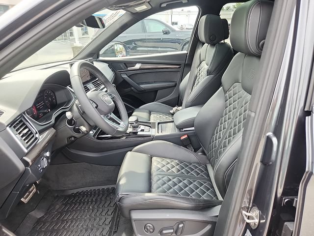 Used 2024 Audi SQ5 Prestige w/ Prestige Package AWD/4WD image 13