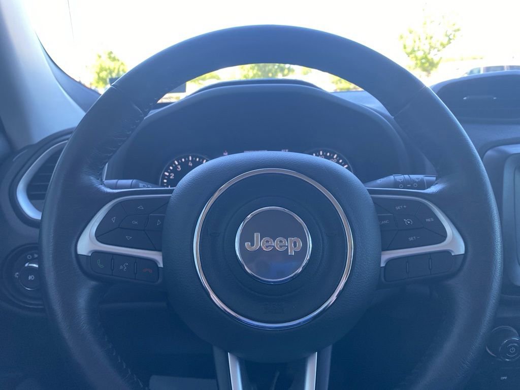 Used 2021 Jeep Renegade Latitude w/ Convenience Group AWD/4WD image 21