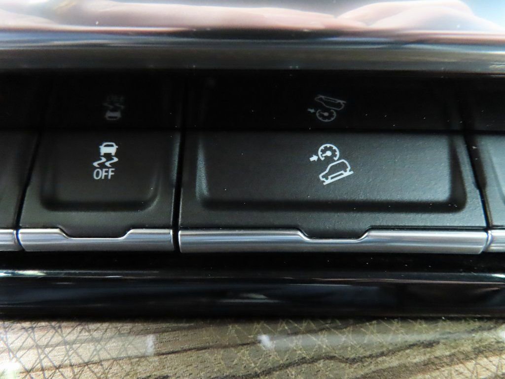 Used 2023 Chevrolet Silverado 1500 RST AWD/4WD image 51