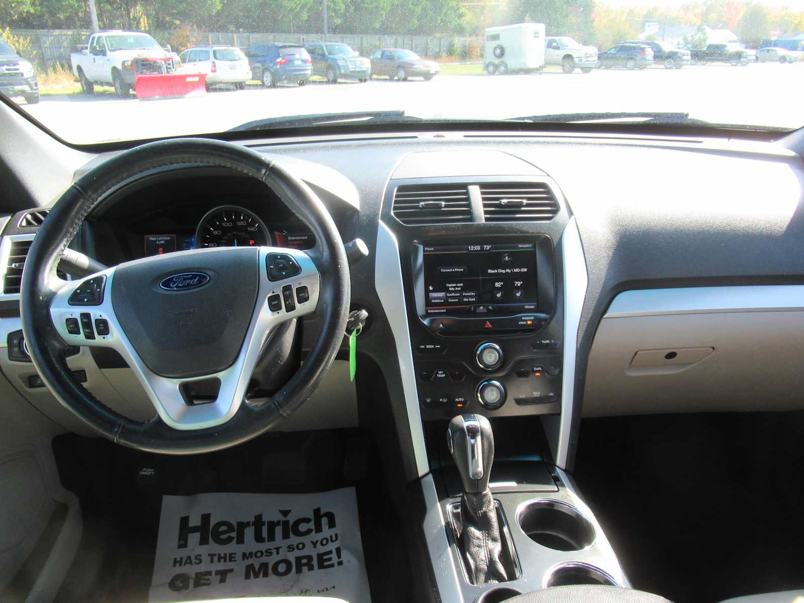 Used 2014 Ford Explorer XLT w/ Equipment Group 202A FWD image 17
