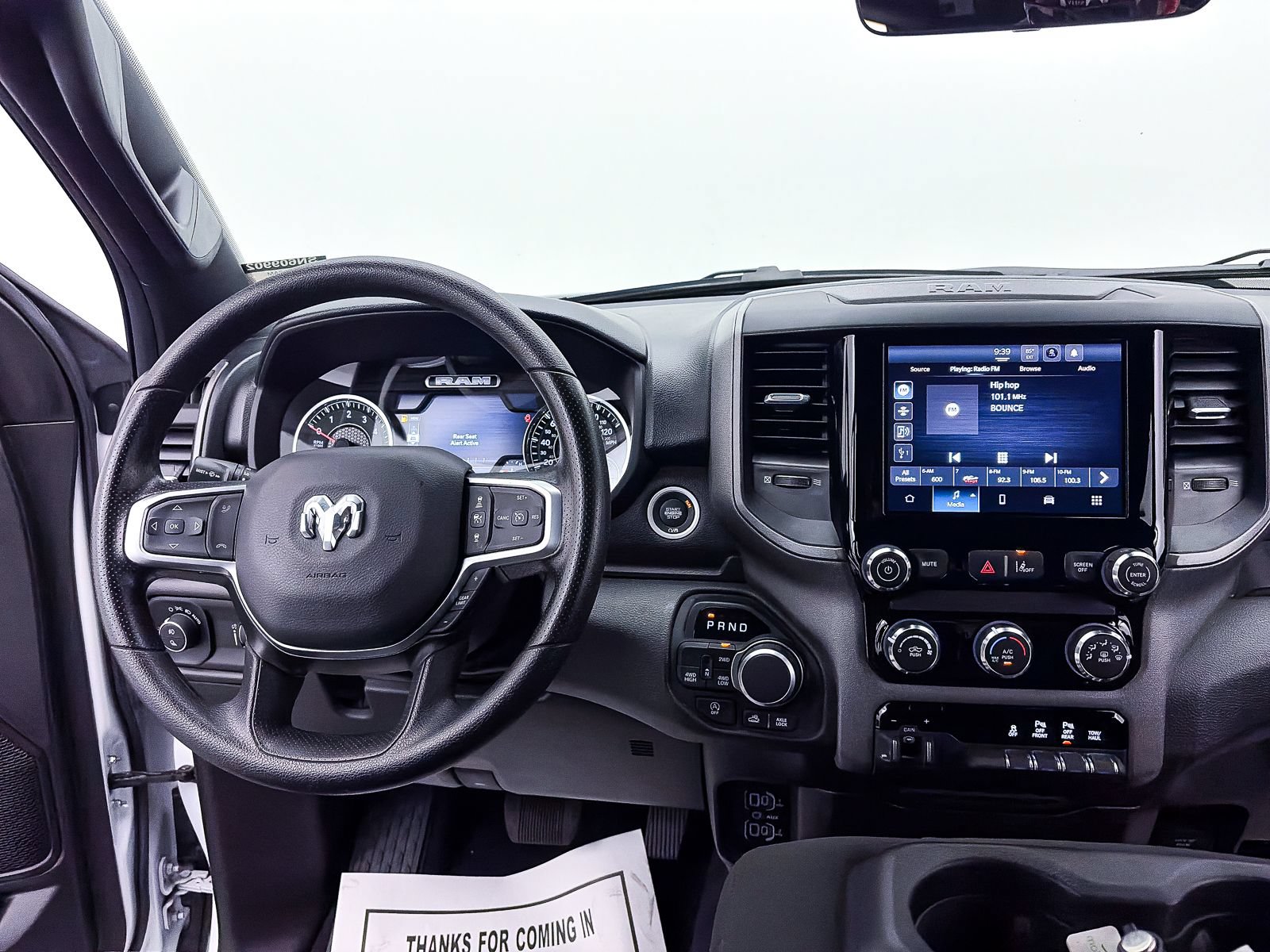 Used 2025 RAM 1500 Warlock AWD/4WD image 3