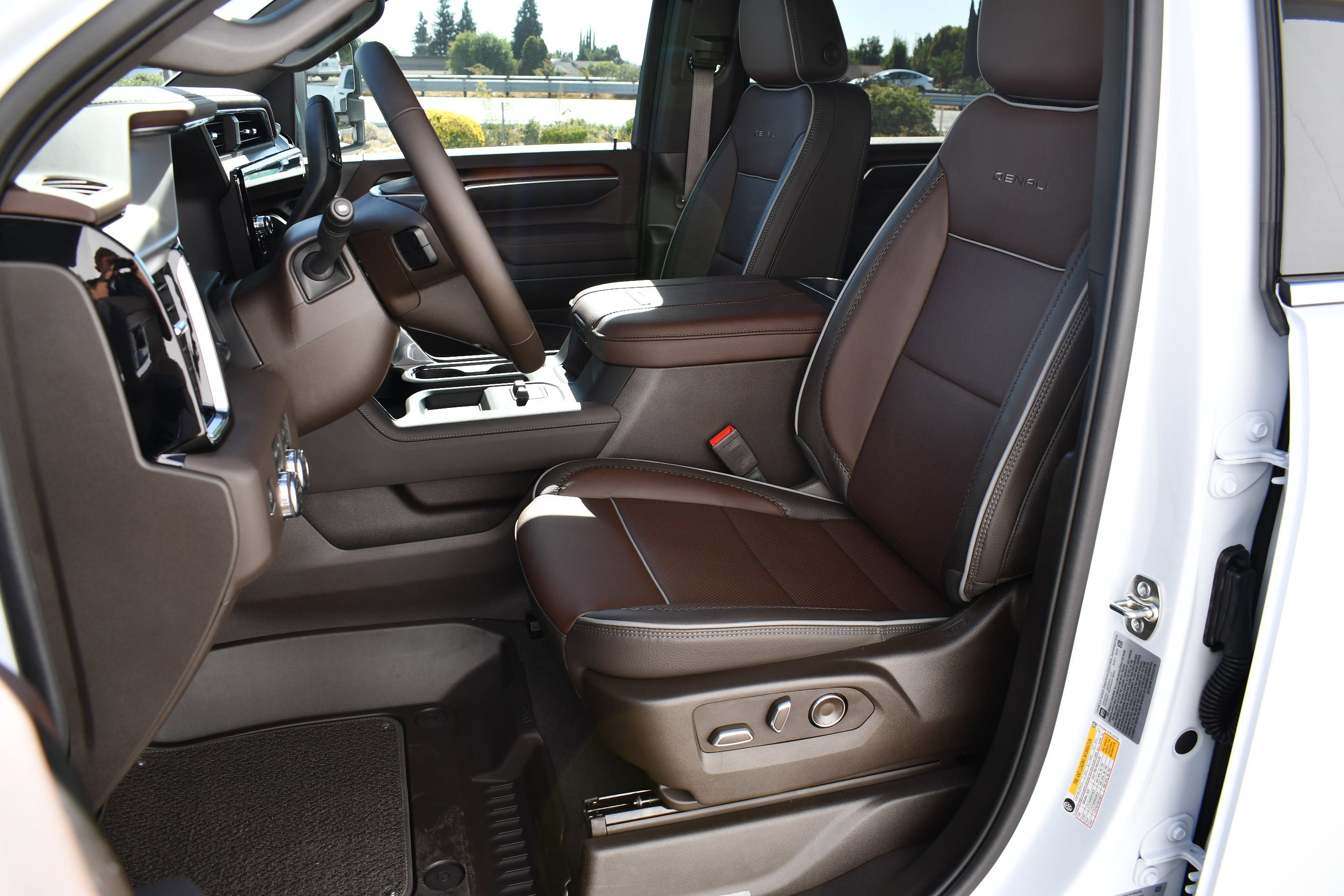 New 2026 GMC Sierra 2500 Denali w/ Denali Reserve Package image 26