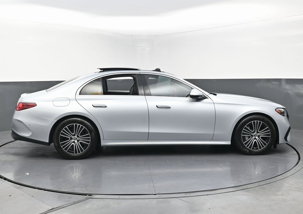 Used 2024 Mercedes-Benz E 350 4MATIC Sedan w/ Leather Package image 8
