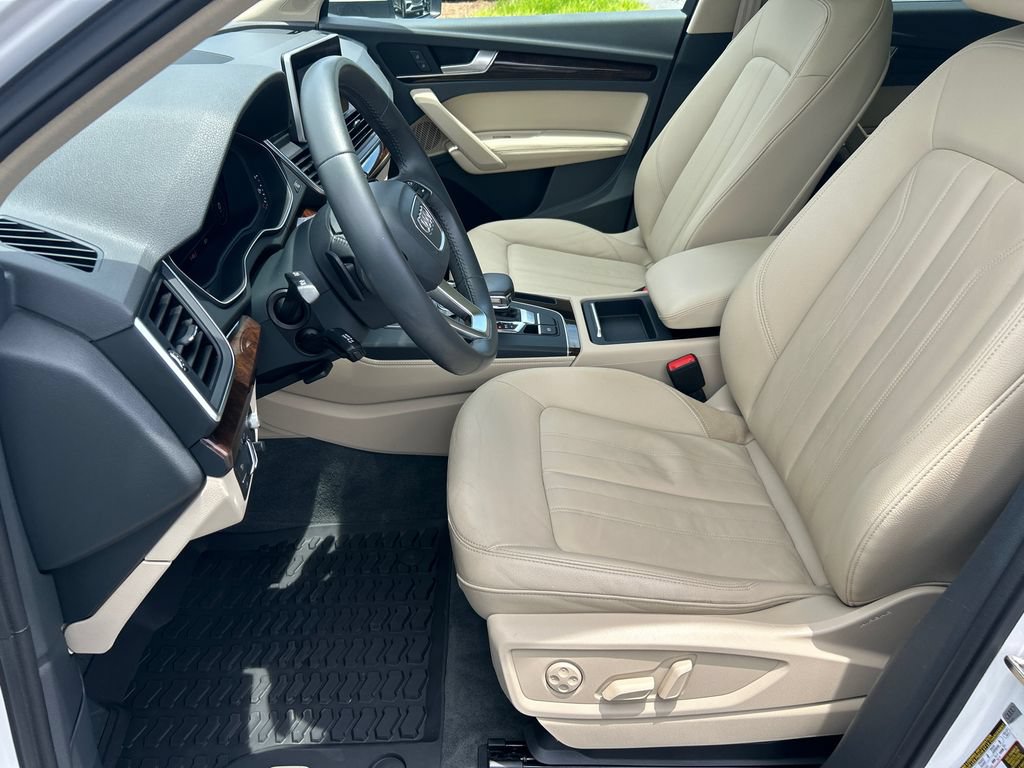Used 2018 Audi Q5 Prestige w/ Prestige Package AWD/4WD image 9