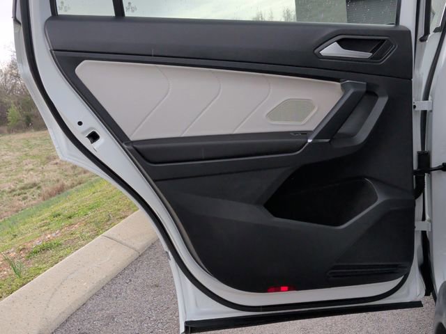 Used 2020 Volkswagen Tiguan SEL Premium R-Line image 23