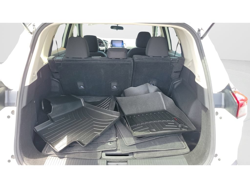 Used 2023 Nissan Rogue S FWD image 11