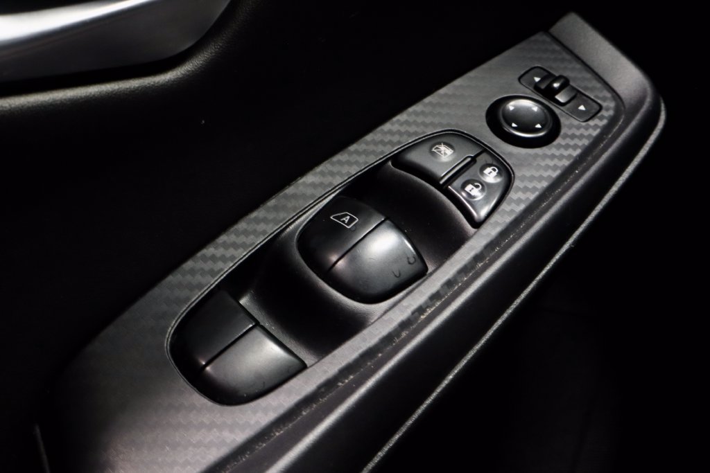 Used 2024 Nissan Sentra SV FWD image 25