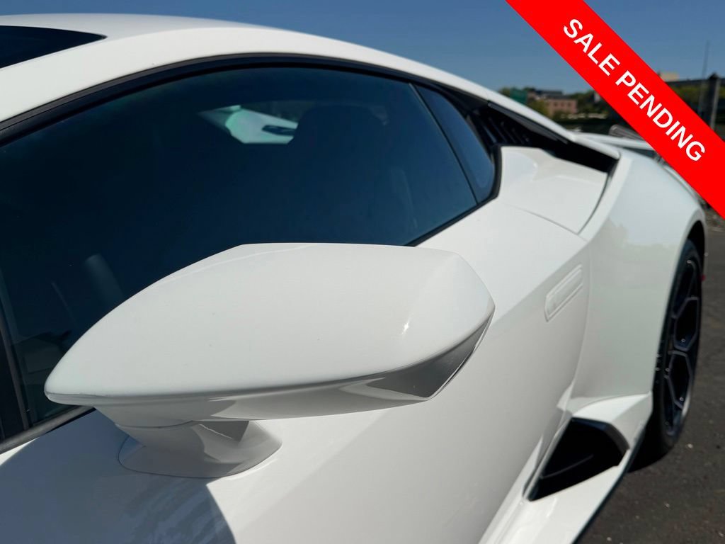 Used 2023 Lamborghini Huracan Tecnica RWD image 9