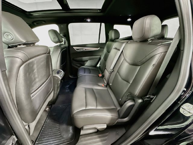 Used 2024 Cadillac XT6 Luxury AWD/4WD image 27