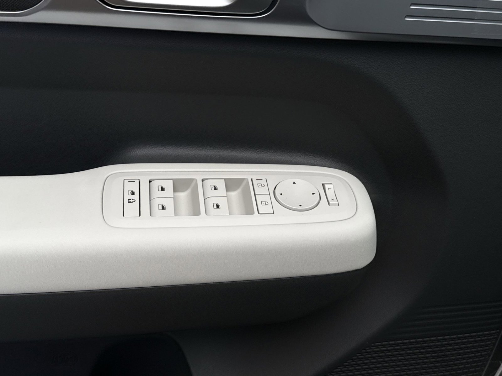 New 2026 Hyundai Santa Fe SE AWD/4WD image 15
