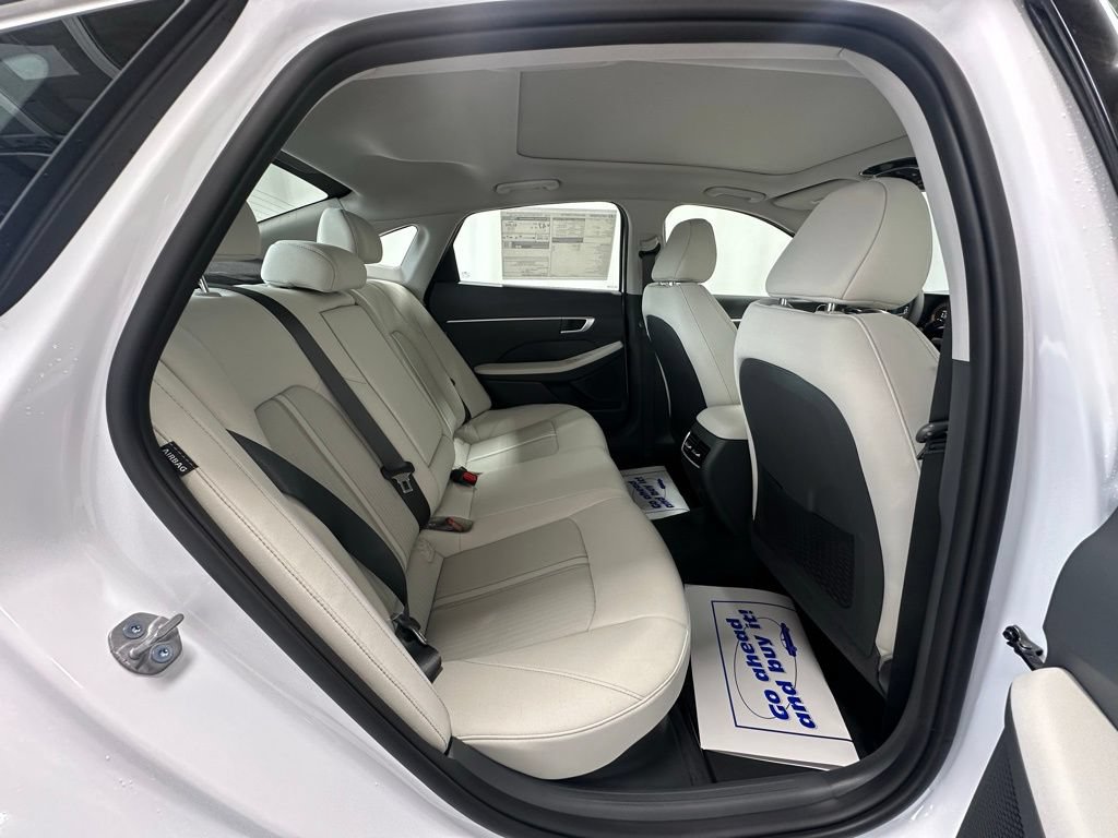 New 2026 Hyundai Sonata SEL FWD image 23