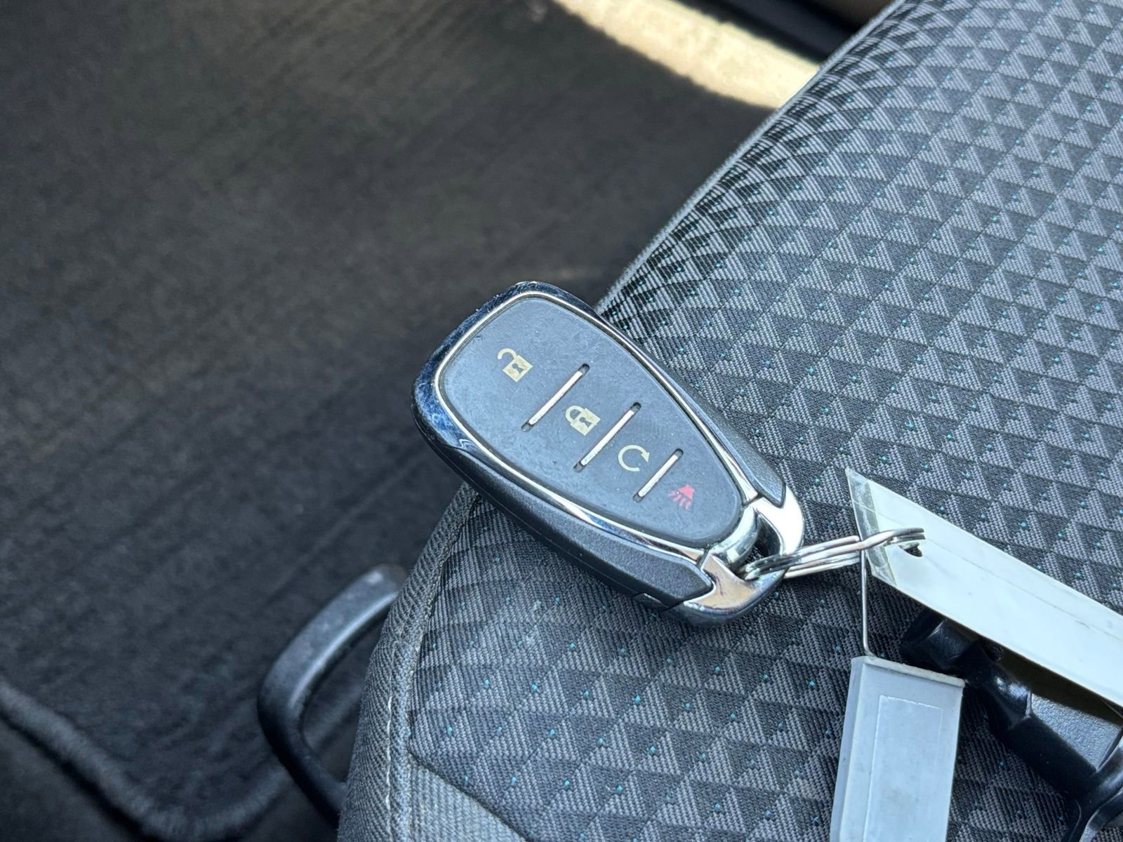 Used 2023 Chevrolet Bolt EUV LT FWD image 26