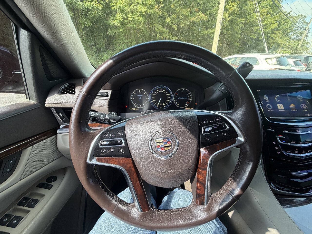 Used 2015 Cadillac Escalade Premium AWD/4WD image 12