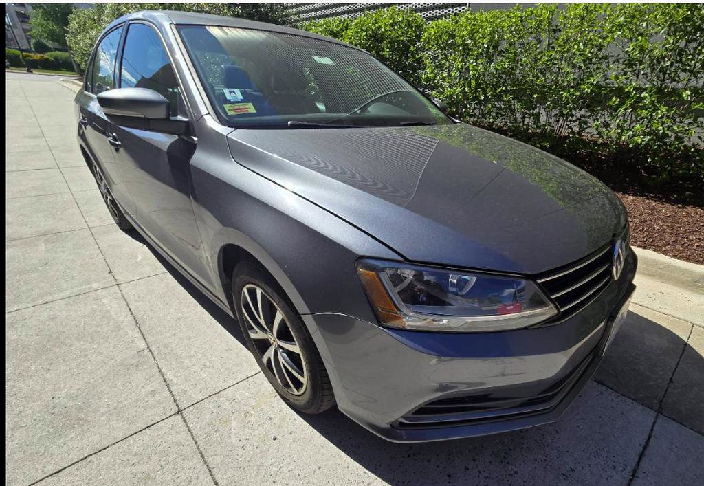 Used 2017 Volkswagen Jetta SE FWD image 10