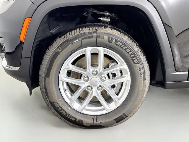New 2025 Jeep Grand Cherokee L Laredo w/ Luxury Tech Group I image 35