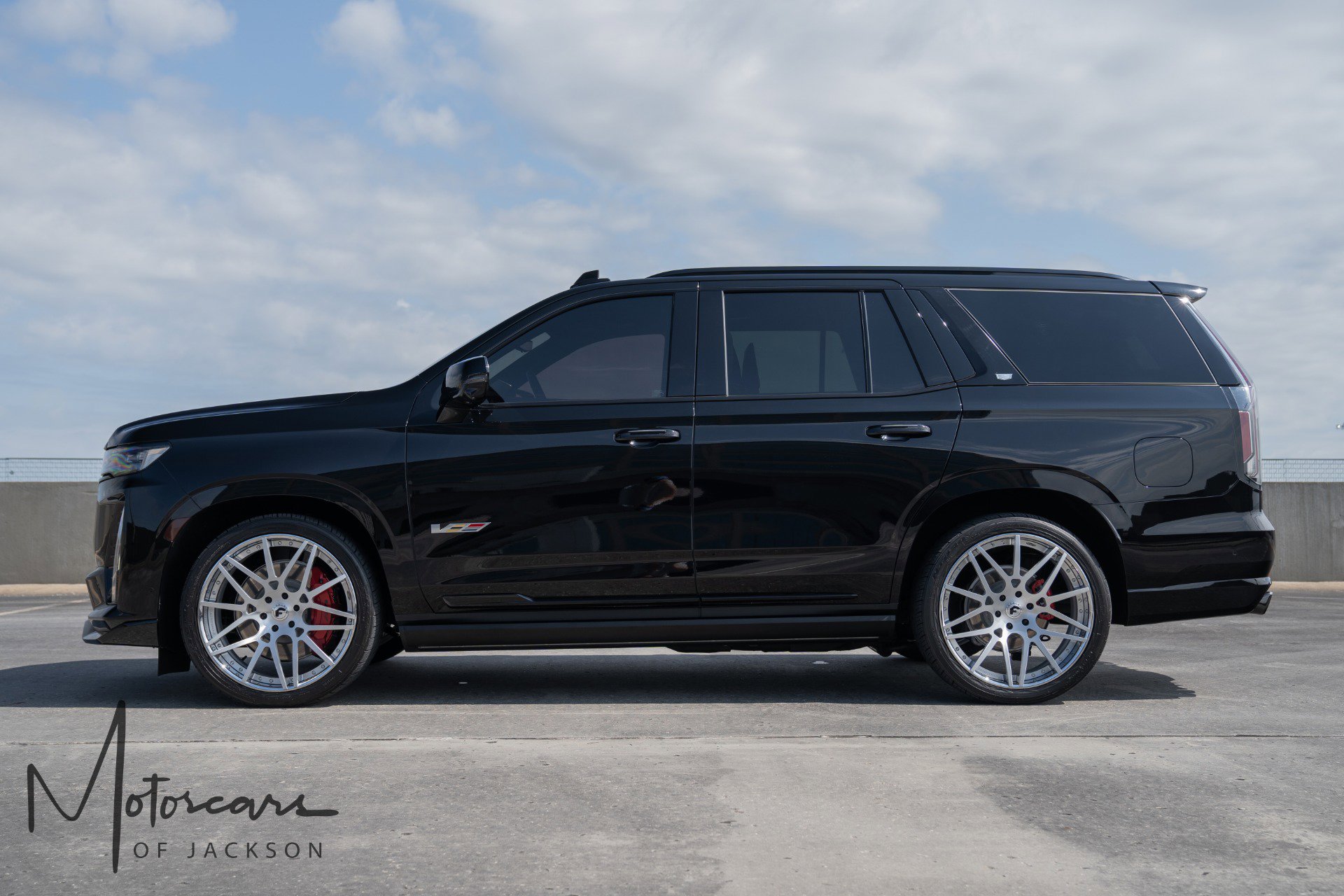 Used 2023 Cadillac Escalade V AWD/4WD image 4