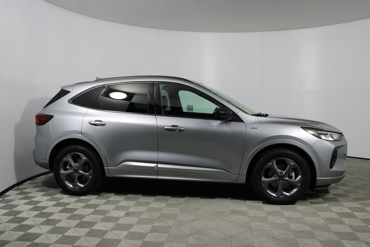 Used 2023 Ford Escape ST-Line w/ Equipment Group 301A FWD image 33