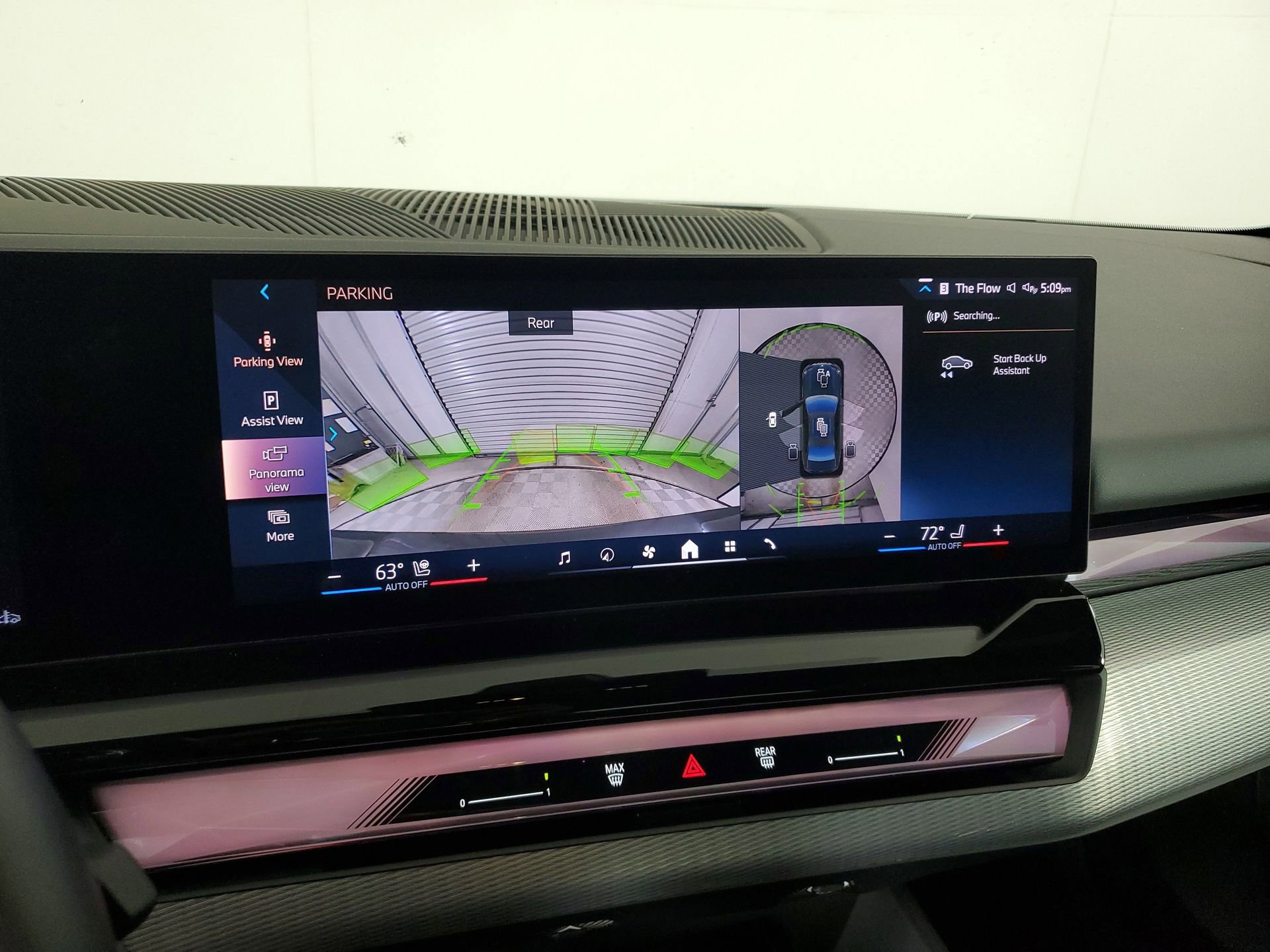 Used 2024 BMW 540i xDrive image 38