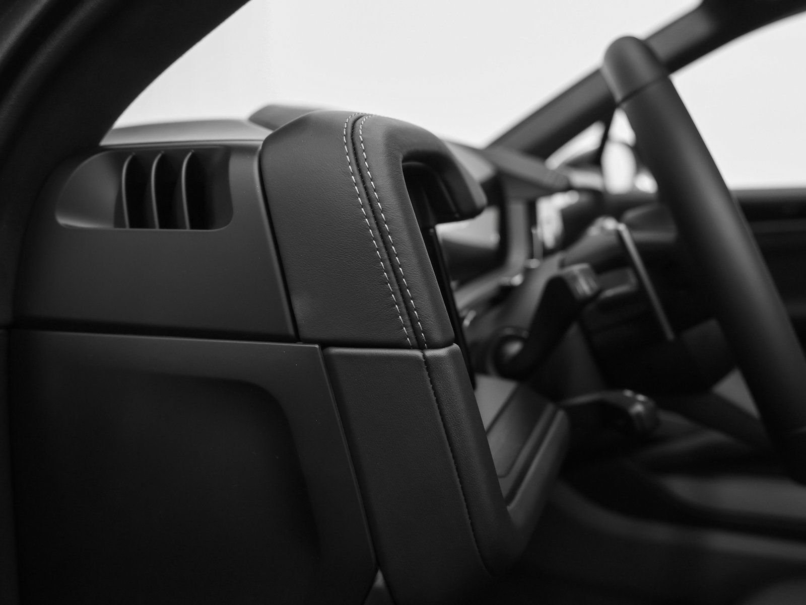 New 2026 Porsche Cayenne GTS AWD/4WD image 37