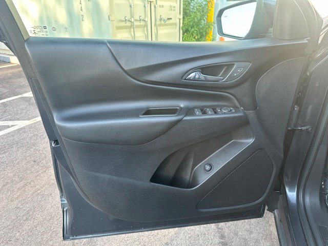 Used 2023 Chevrolet Equinox LT AWD/4WD image 18