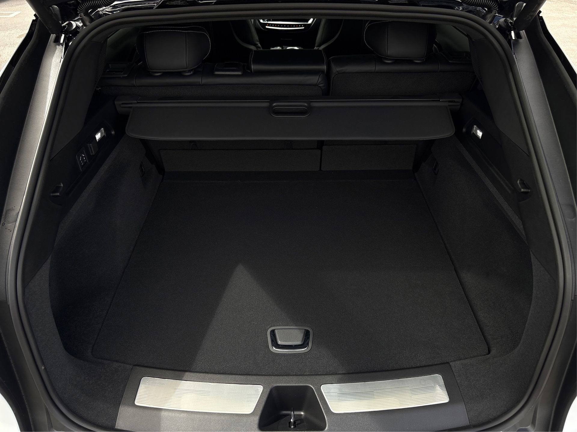 New 2026 Cadillac Lyriq V w/ Exterior Carbon Fiber Package image 11