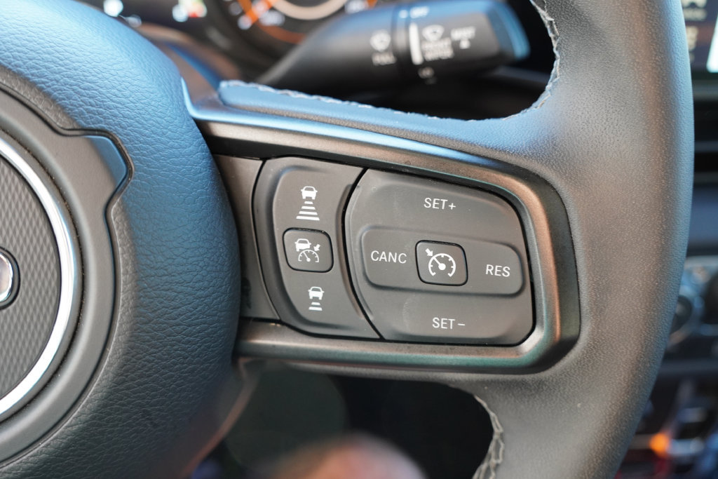 Used 2026 Jeep Gladiator Mojave AWD/4WD image 28