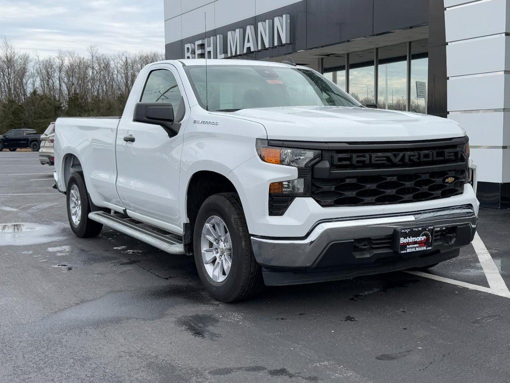 Used 2025 Chevrolet Silverado 1500 W/T RWD image 2