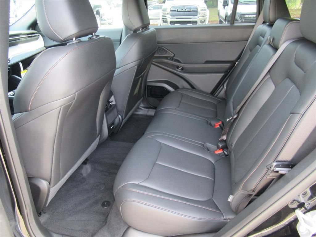 New 2026 Jeep Cherokee Limited AWD/4WD image 31