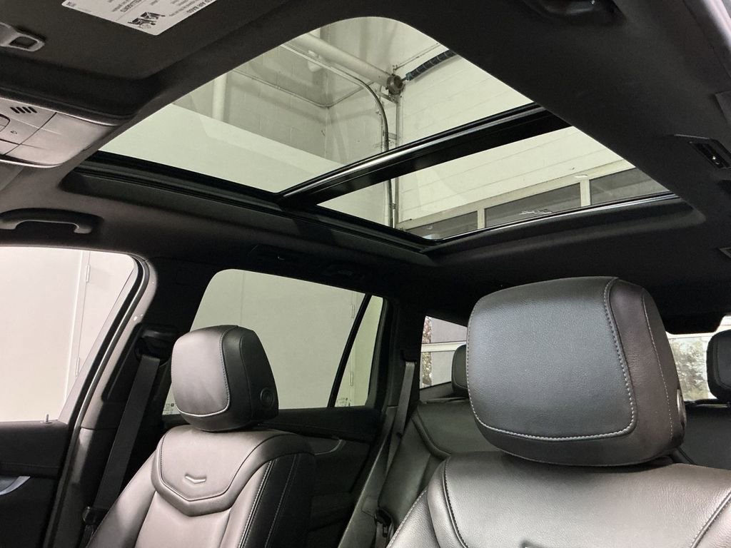 Used 2023 Cadillac XT6 Luxury image 24